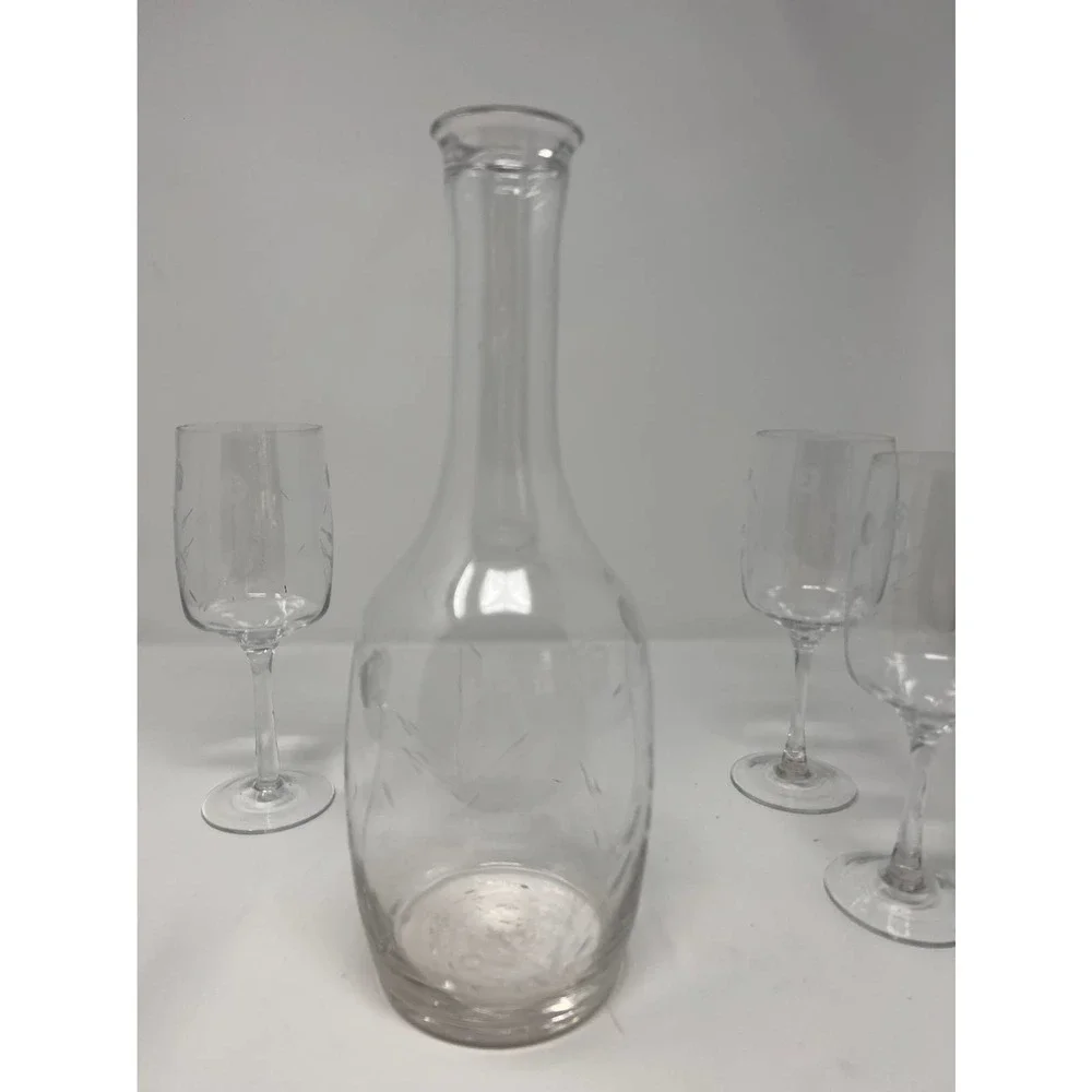 Carafe 5 Glasses with Petite Roses 11 1/2
